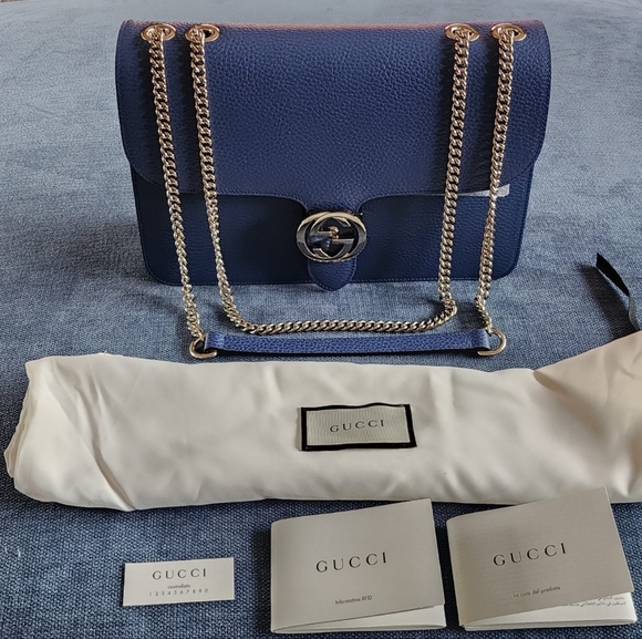 $2050 Brand New 100% Authentic Dollar Calfskin Interlocking GG Shoulder Bag - Picture 1 of 13